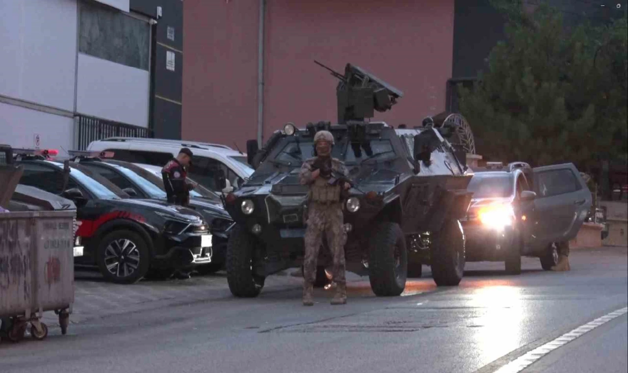 Ankara’da husumetlisi tarafından başından silahla vurulan kişi hayatını kaybetti