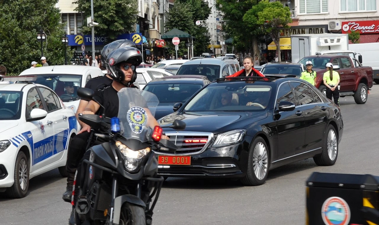 Avrupa şampiyonu memleketi Kırklareli’nde coşkuyla karşılandı