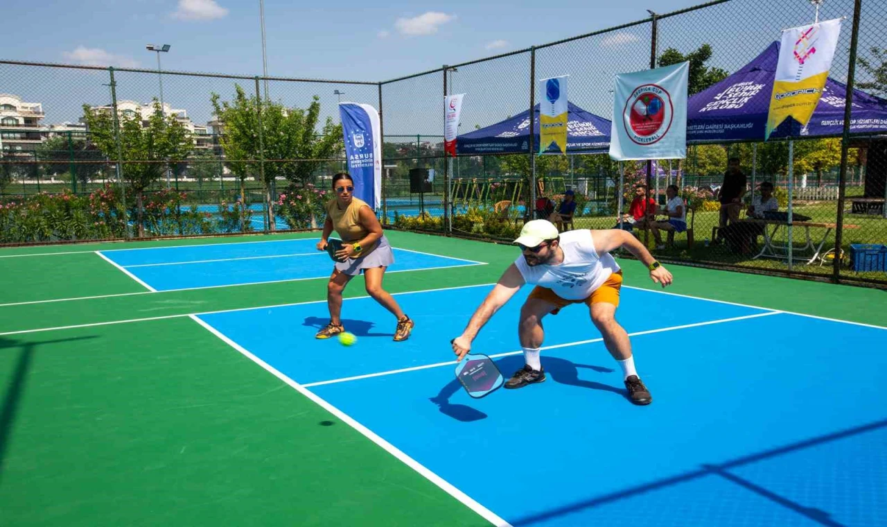 Bursa’nın ilk ’Pickleball Turnuvası’ yapıldı