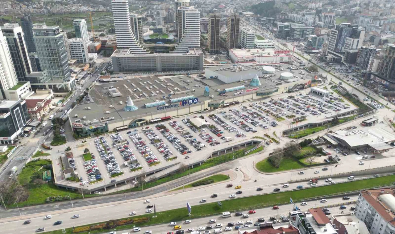 CarrefourSA Bursa AVM’nin satışı gerçekleşti