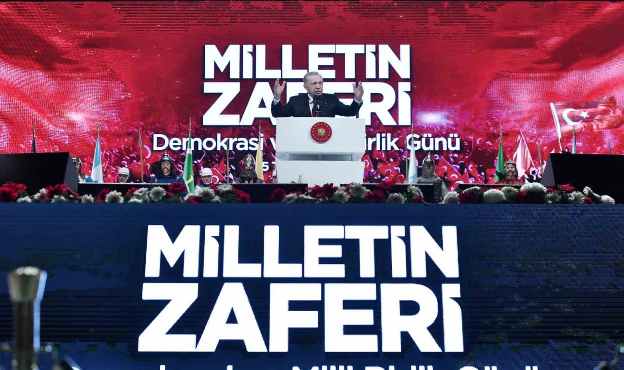 Cumhurbaşkanı Erdoğan: ”15 Temmuz’un işaret fişeği esasında bizim ’one minute’ çıkışımızdan hemen sonra atıldı”