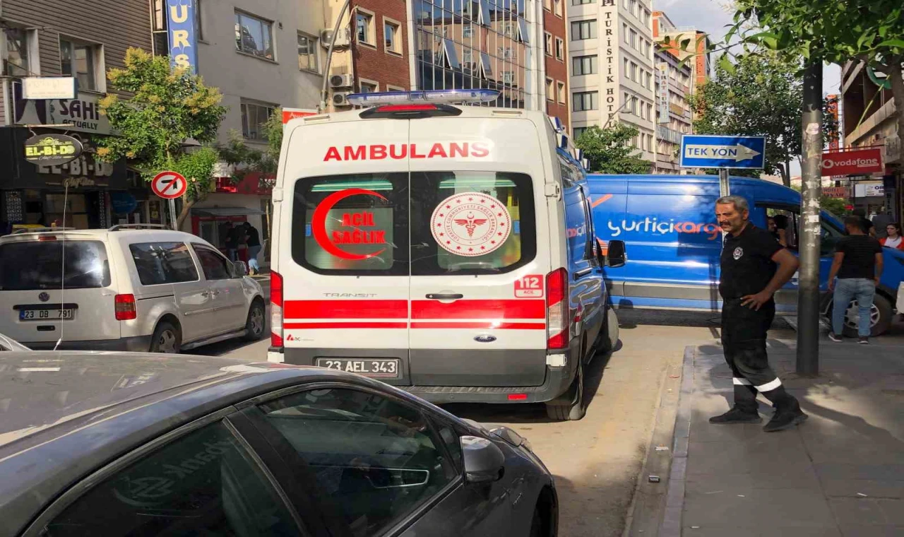 Elazığ’da iki grup arasında kavga: 3 yaralı