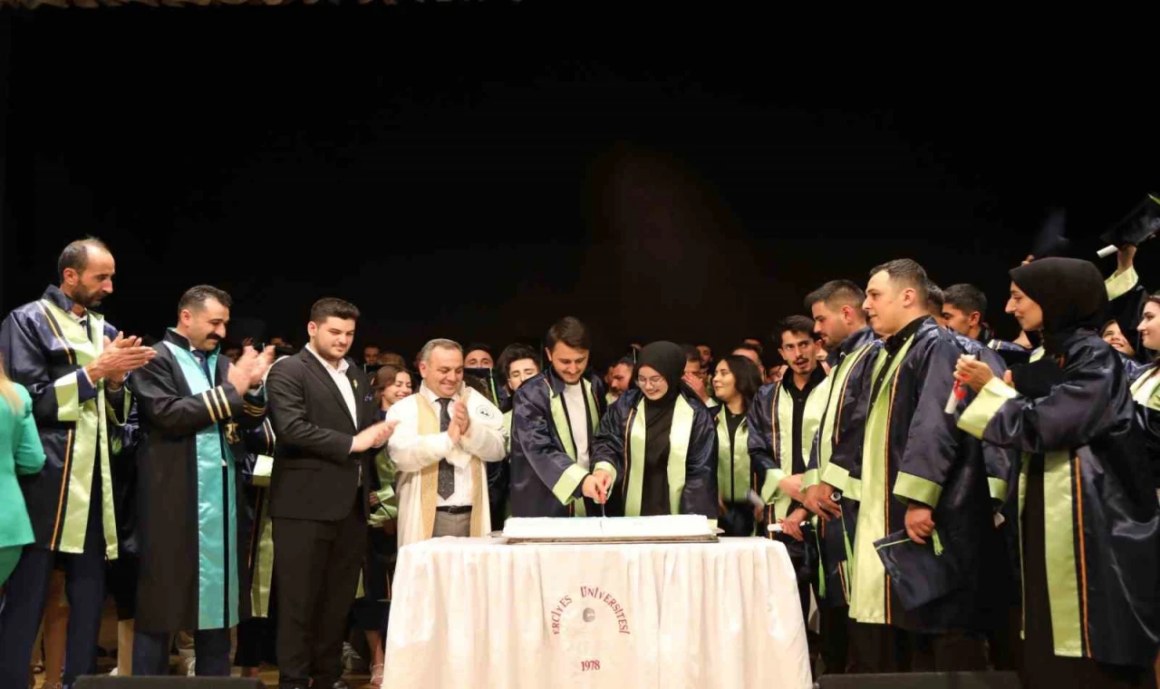 ERÜ Ziraat Fakültesi 13. Dönem mezunlarını verdi