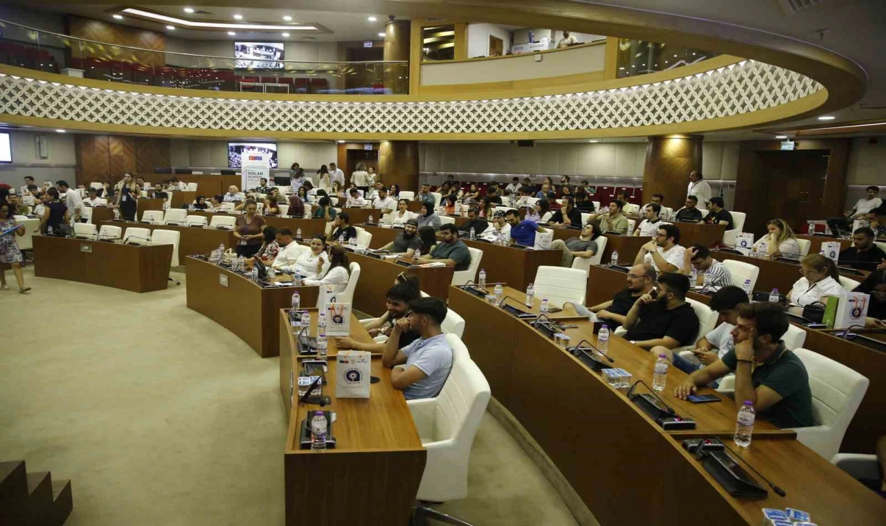 Güneş Okulu Projesi’nde gençlere sektör tanıtıldı