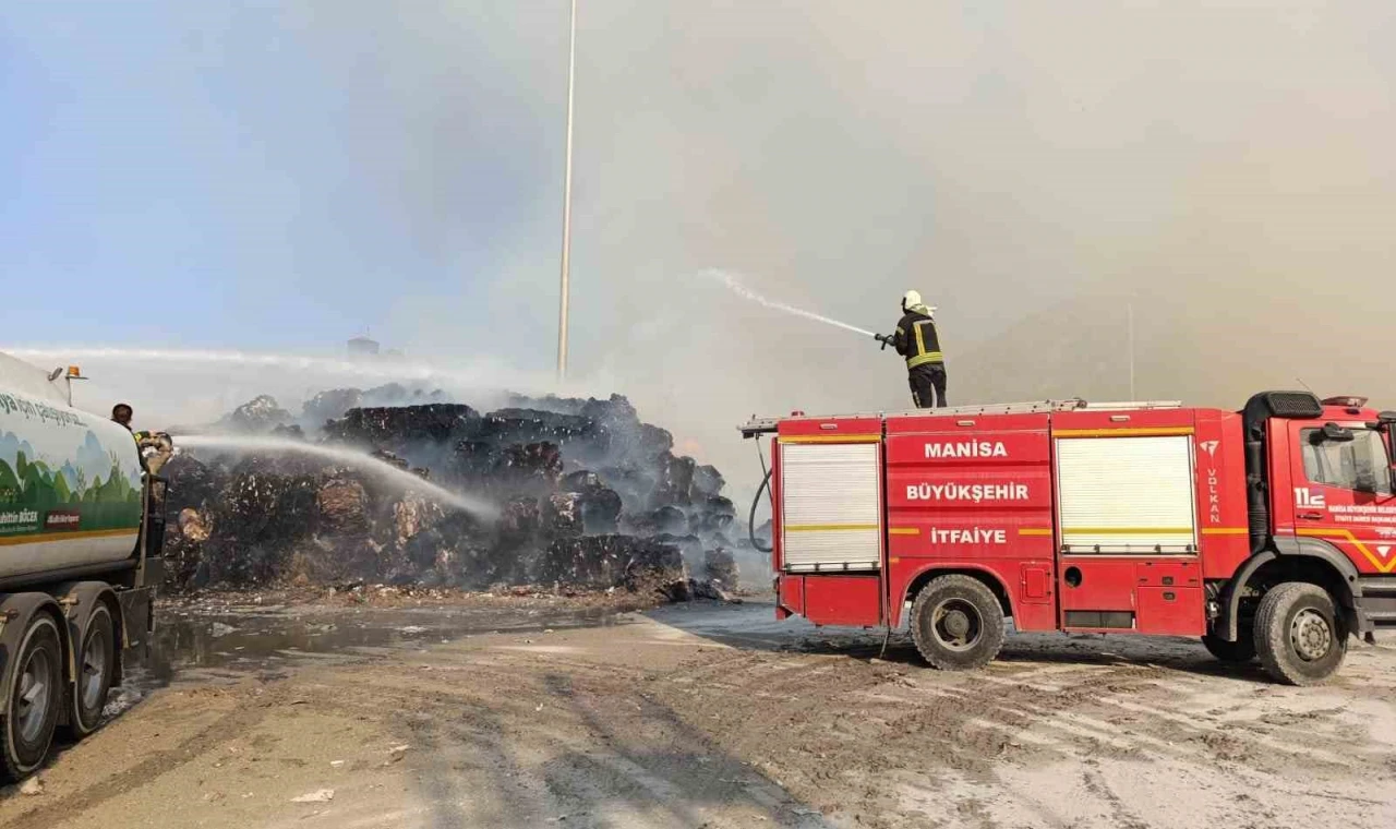 Manisa Büyükşehir İtfaiyesi’nden Aydın ekiplerine destek