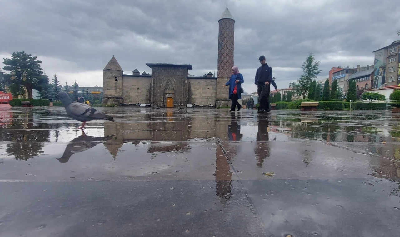 Meteorolojiden Erzurum için yağış uyarısı