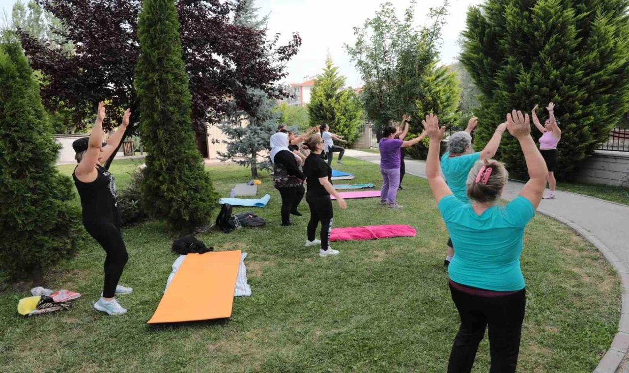 Odunpazarı’nda parklarda spora büyük ilgi