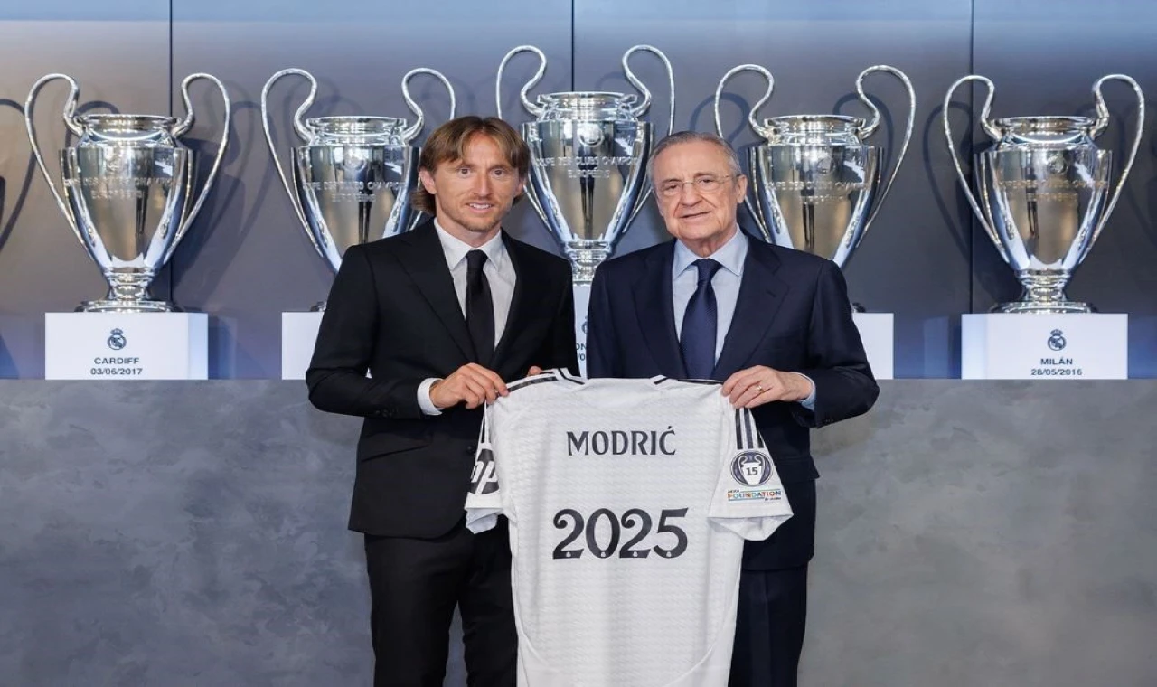 Real Madrid, Luka Modric’in sözleşmesini 1 yıl uzattı