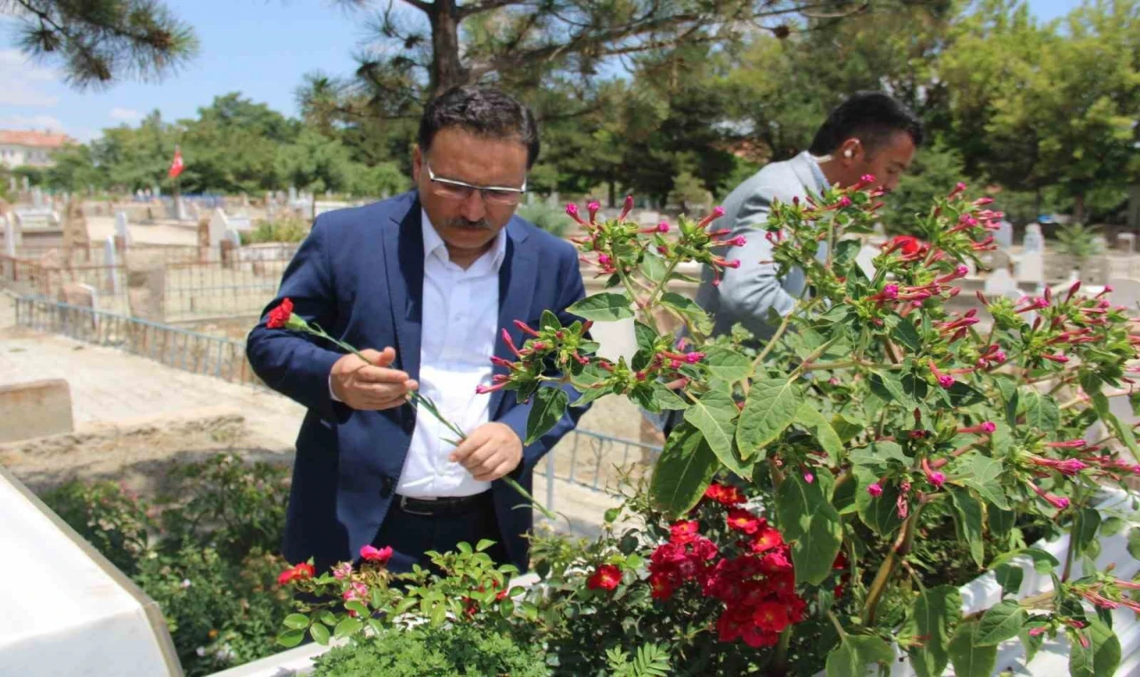 Vali Çiçek: ”Hainler hiç unutmasınlar; bizde Kübra Doğanay’lar, Cennet Yiğit’ler bitmez”