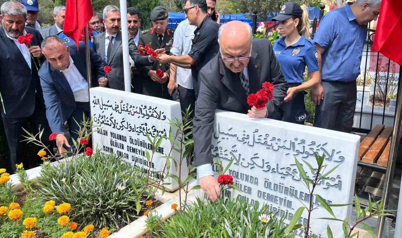 Vali Köşger: ”Hainler Türk milletine kendi silahını doğrultulmaya çalıştı”