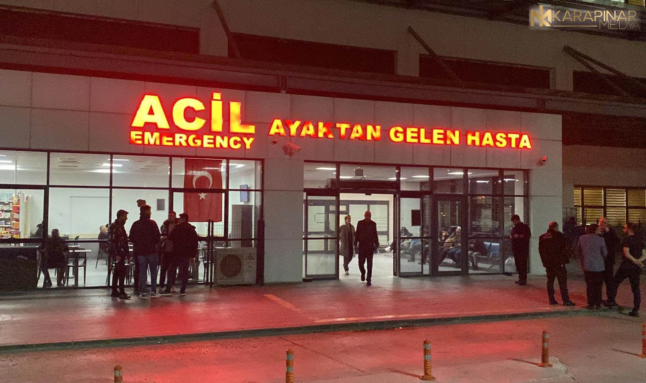 Annesinin ölüm haberini alınca 2 doktoru darbetti