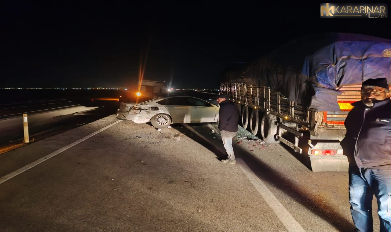 Konya-Karapınar karayolunda 5 aracın karıştığı zincirleme trafik kazası: 3 yaralı