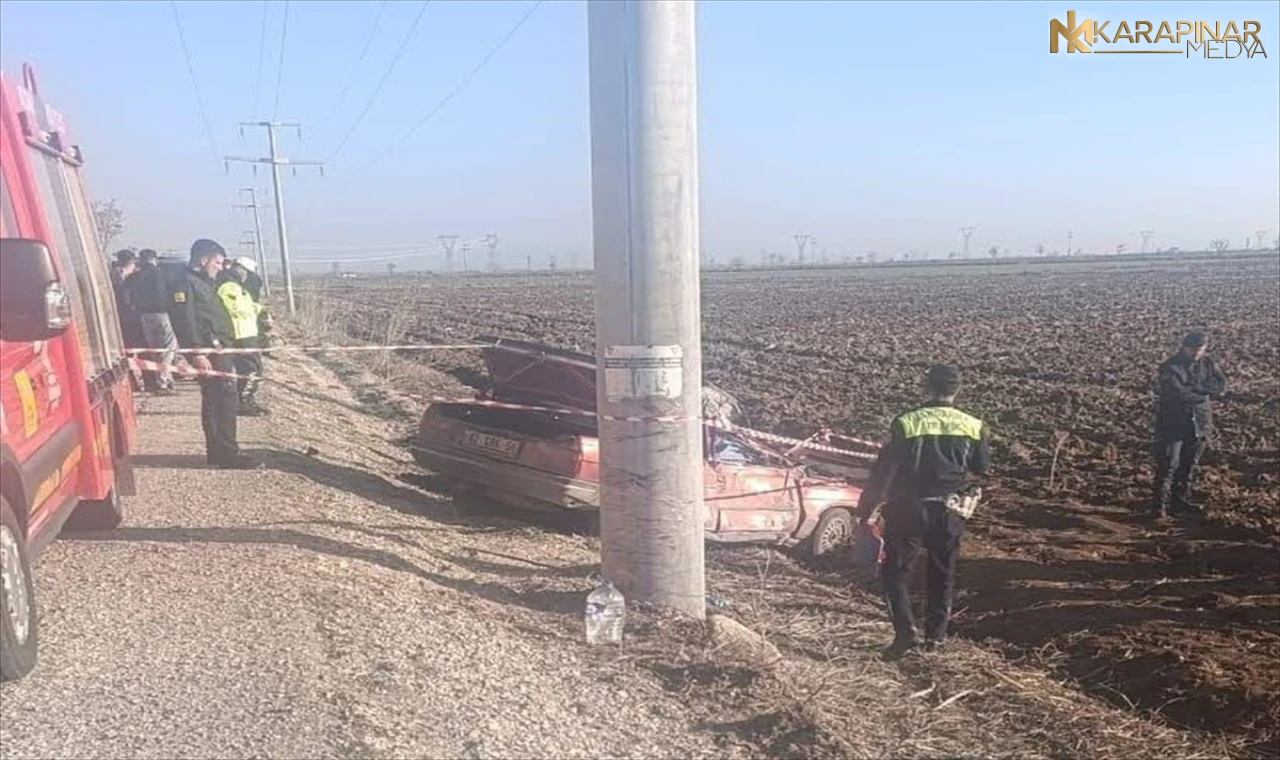 Çumra'da direğe çarpan otomobildeki 2 kişi öldü