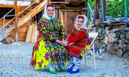 Asırlık yöresel kıyafetler dijital ortamda korunarak geleceğe taşınacak