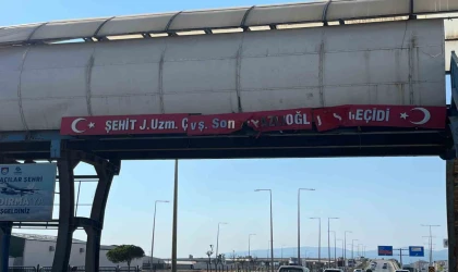 Bandırma’da 13 gün arayla aynı üst geçide ikinci kez tır dorsesi çarptı