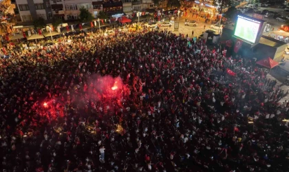 Binlerce Kocaelili tek yürek oldu, gol sevinci görülmeye değerdi