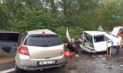 Bursa’da kayganlaşan yolda trafik kazası: 1 ölü, 3 yaralı