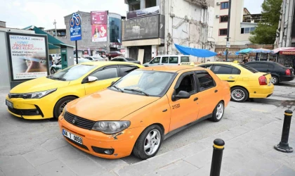 Çarşı Merkezine Yeni Taksi durağı