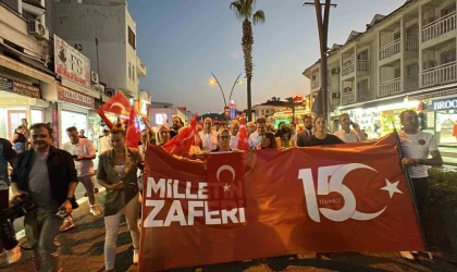 Demokrasi meşalesinin ateşinin yakıldığı Marmaris’te 15 Temmuz Demokrasi ve Milli Birlik programı düzenlendi