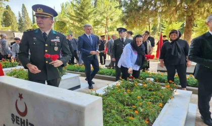 Denizli protokolü 15 Temmuz’da şehitleri unutmadı