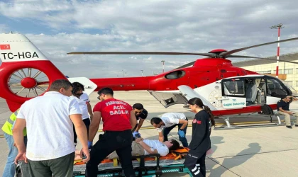 Dereye düşen çocuk ambulans helikopterle Van’a sevk edildi