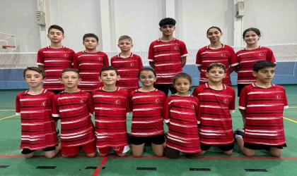 Erzincan’ın minik badmintoncuları milli takıma davet edildi