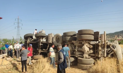 Kahramanmaraş’ta beton mikseri devrildi: 1 yaralı