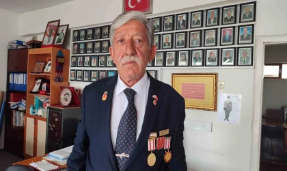 Kırşehirli Kıbrıs gazisi: ”Harekat için giderken, halk askeri araçlara koli koli yiyecek verdi”