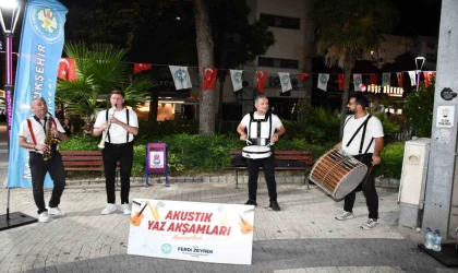 Manisa’da ‘Akustik Yaz Akşamları’ başladı