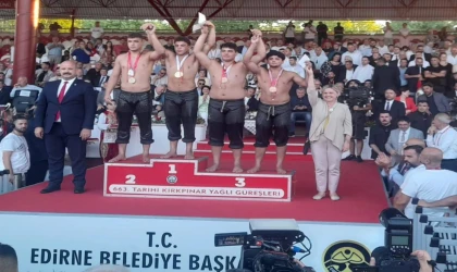 Merkezefendi’nin sporcusu tarihi Kırkpınar güreşlerinden dereceyle döndü