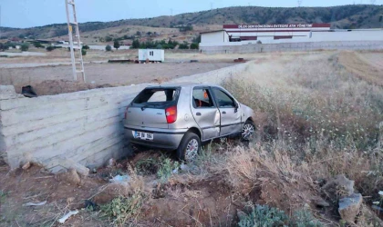 Otomobil takla attı, bir polis memuru hayatını kaybetti