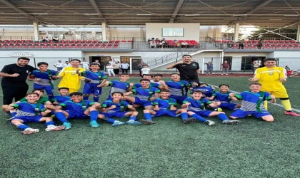 Şehitkamil U13 Futbol Takımı “namağlup şampiyon”