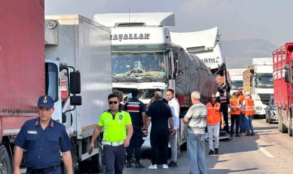 TAG Otoyolu’nda 7 araçlı zincirleme kaza: 1 ölü, 6 yaralı