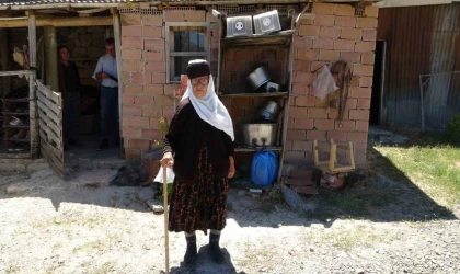 Torununun torununu gören 99 yaşındaki Zeynep Çınar 100’üncü yaşı için gün sayıyor