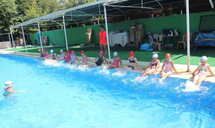 Turgutlu Belediyesinin yaz spor okuluna yoğun ilgi